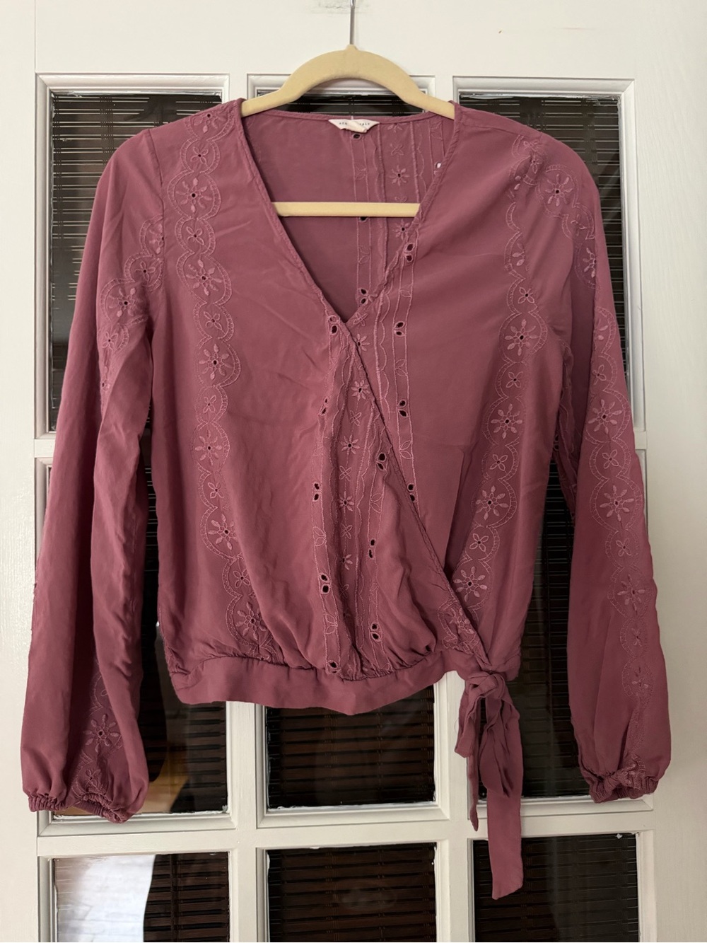 Aeropostale Women’s M Mauve Cottagecore Eyelet Blouse | SKU 0185